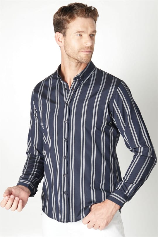Erkek Slim Fit Dar Kesim Uzun Kollu Pamuklu Kolay Ütü Çizgili Lacivert Düğmeli Yaka Gömlek