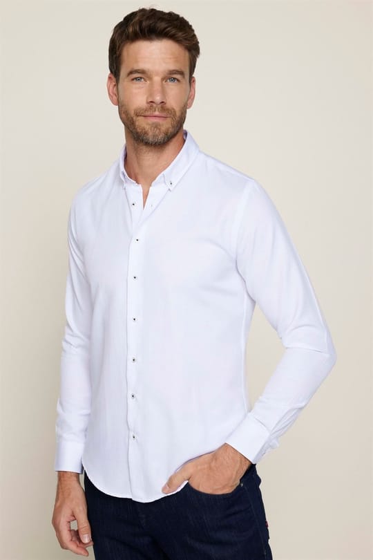 Slim Fit Uzun Kollu Düğmeli Yaka Pamuklu Kolay Ütü Düz Erkek Gömlek