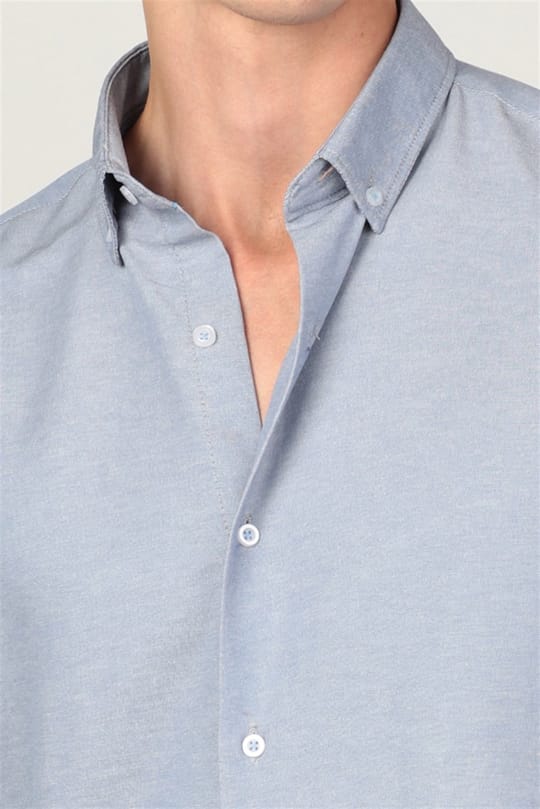 Slim Fit Uzun Kollu Düğmeli Yaka Pamuklu Kolay Ütü Düz Erkek Gömlek