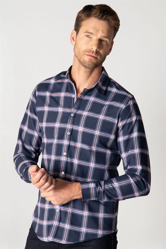 Slim Fit Uzun Kollu Kareli Pamuklu Kolay Ütü Erkek Lacivert Gömlek