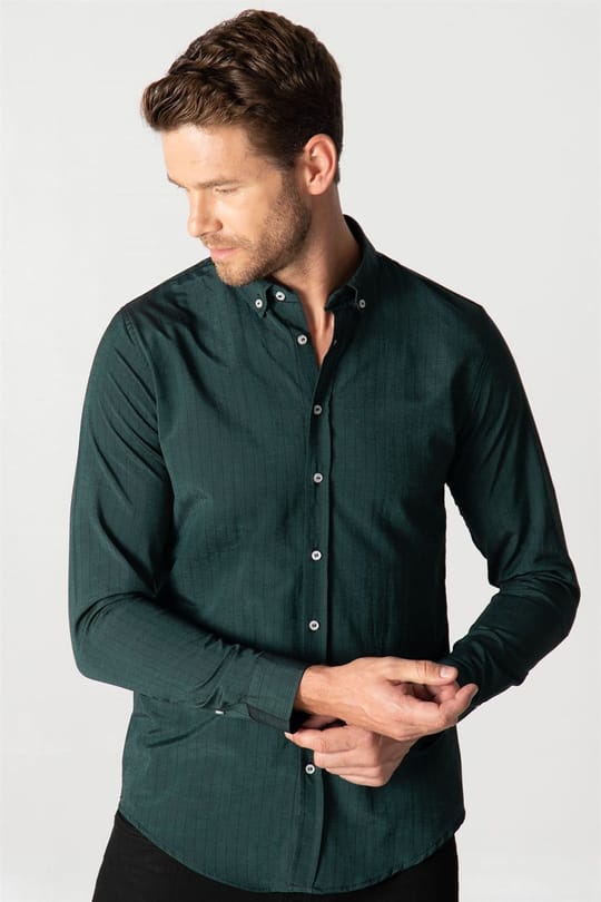 Slim Fit Uzun Kollu Düğmeli Yaka Pamuklu Kolay Ütü Çizgili Erkek Gömlek