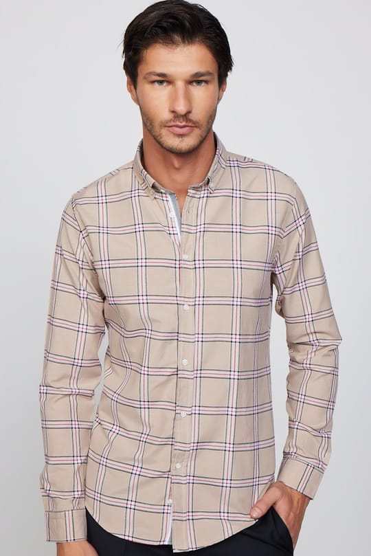 Slim Fit Düğmeli Yaka Kareli Pamuklu Kolay Ütü Erkek Gömlek
