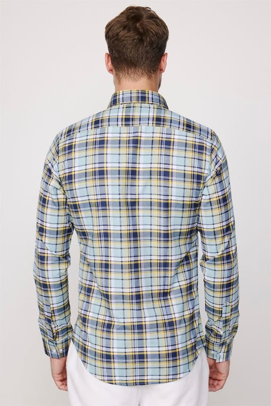 Erkek Slim Fit Dar Kesim Uzun Kollu Pamuklu Kolay Ütü Kareli Düğmeli Yaka Gömlek