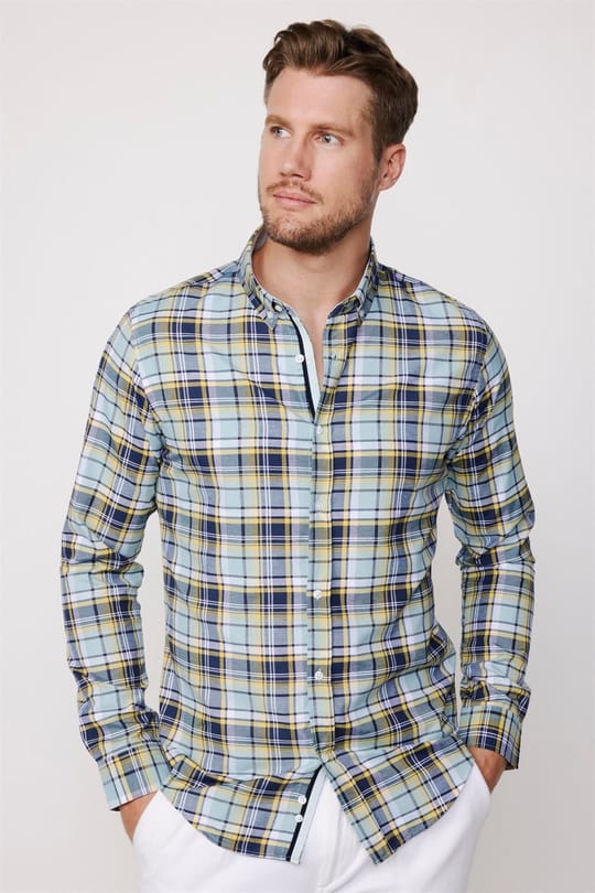 Erkek Slim Fit Dar Kesim Uzun Kollu Pamuklu Kolay Ütü Kareli Düğmeli Yaka Gömlek