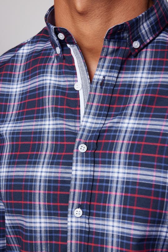 Erkek Slim Fit Dar Kesim Uzun Kollu Pamuklu Kolay Ütü Kareli Düğmeli Yaka Gömlek