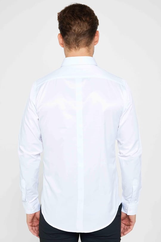 Slim Fit Uzun Kollu Gizli Pat Sırtı Körüklü Düz Erkek Beyaz Gömlek