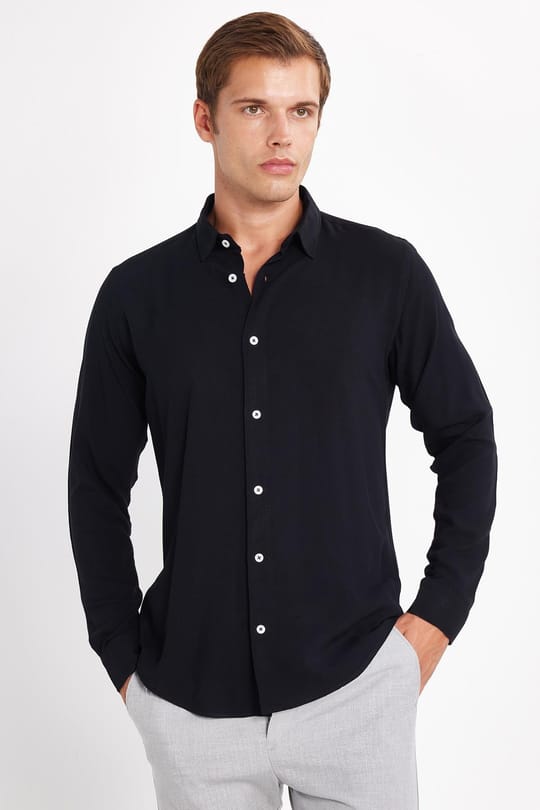 Slim Fit Uzun Kollu Dar Kesim Dökümlü Viskon Şık Erkek Siyah Gömlek