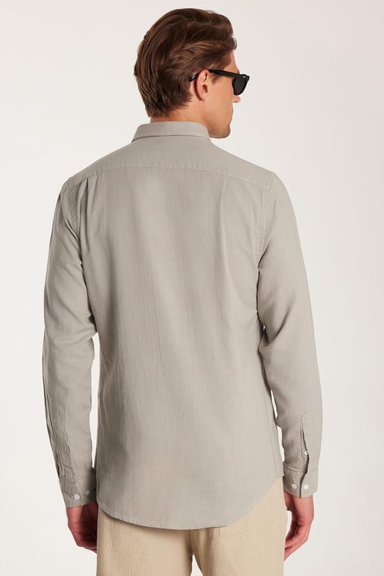 Erkek Slim Fit Dar Kesim %100 Pamuk Keten Doku Düğmeli Yaka Gri Gömlek