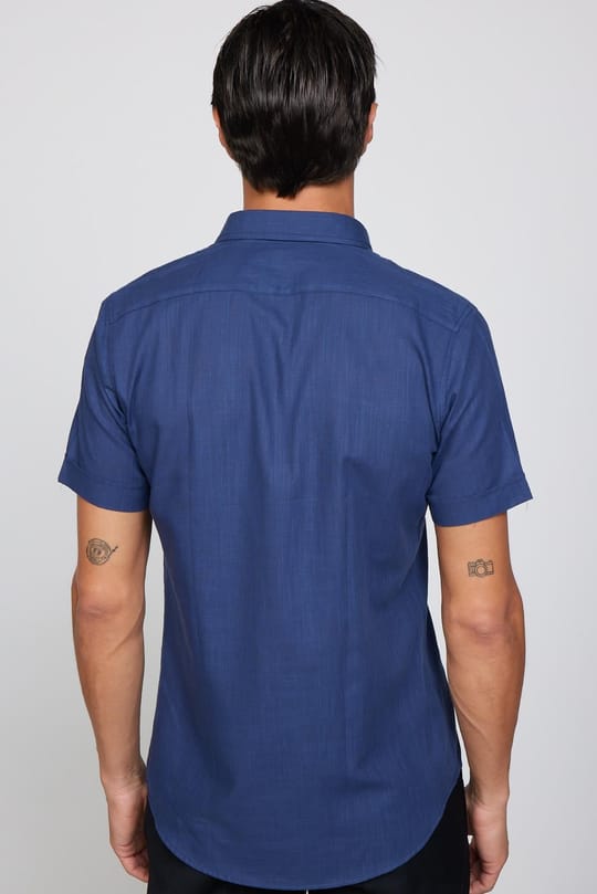 Erkek Slim Fit Dar Kesim Kısa Kollu %100 Pamuk Keten Doku Cepli Lacivert Gömlek