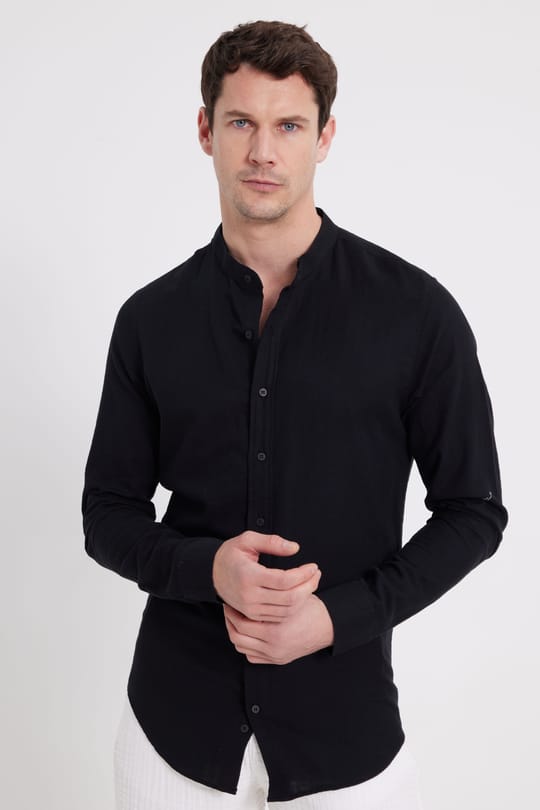 Erkek Slim Fit Dar Kesim Uzun Kollu %100 Pamuk Keten Doku Hakim Yaka Siyah Gömlek