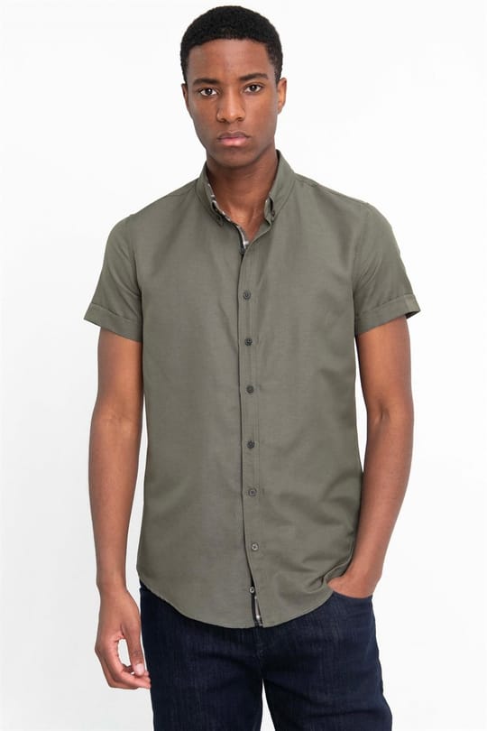 Slim Fit Kısa Kol Düğmeli Yaka Poplin Oxford Erkek Gömlek