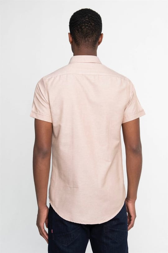 Erkek Slim Fit Dar Kesim Kısa Kollu Pamuklu Oxford Doku Kum Renk Düğmeli Yaka Gömlek