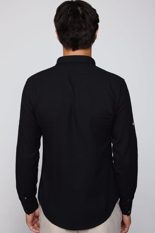 Erkek Slim Fit Dar Kesim %100 Pamuk Keten Doku Çift Cep Spor Yaka Siyah Gömlek