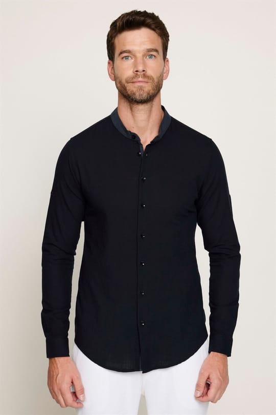 Erkek Slim Fit Dar Kesim Uzun Kollu %100 Pamuk Keten Doku Hakim Yaka Apoletli Siyah Gömlek