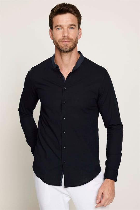 Erkek Slim Fit Dar Kesim Uzun Kollu %100 Pamuk Keten Doku Hakim Yaka Apoletli Siyah Gömlek