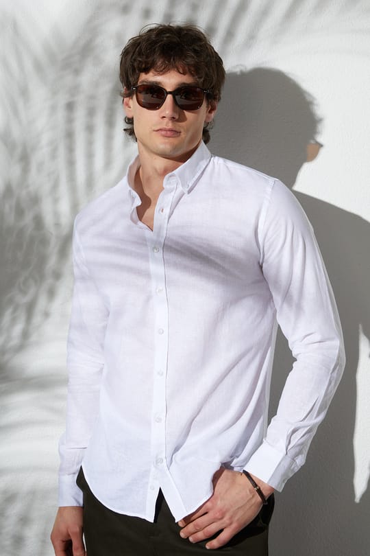 Erkek Slim Fit Dar Kesim Uzun Kollu Keten Premium Seri Düğmeli Yaka Spor Beyaz Gömlek