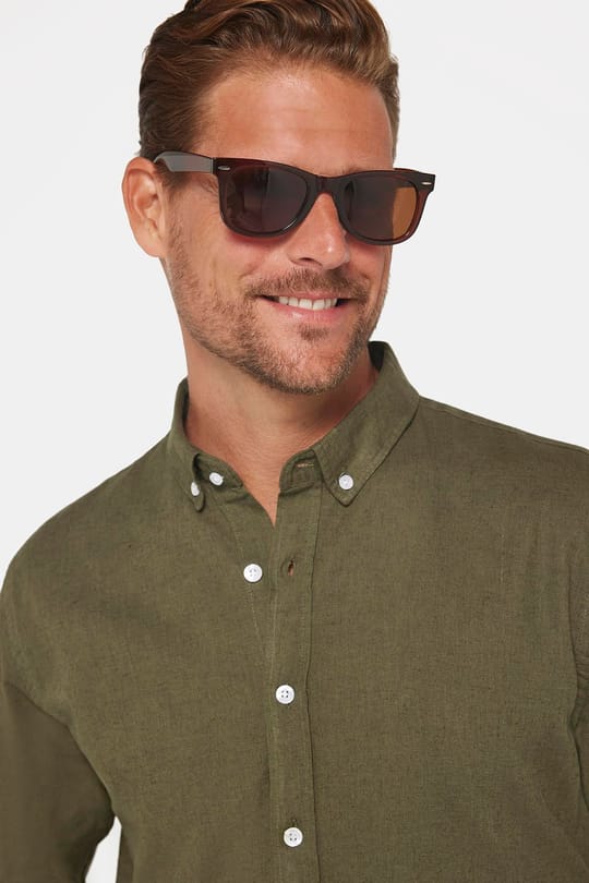 Erkek Slim Fit Dar Kesim Uzun Kollu Keten Premium Seri Düğmeli Yaka Spor Haki Gömlek