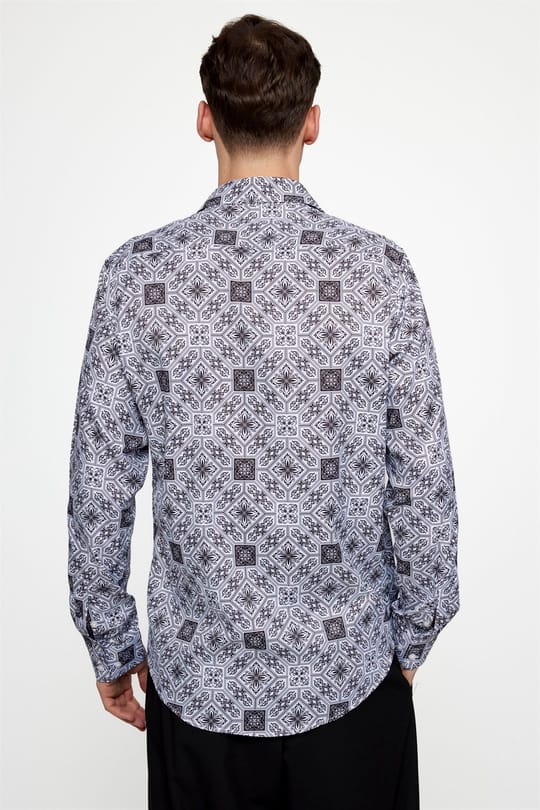 Slim Fit Dar Kesim Uzun Kol Likralı Baskılı Yüksek Yaka Erkek Gömlek