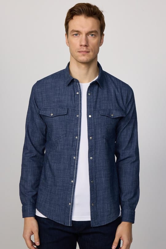Erkek Slim Fit Dar Kesim Uzun Kollu %100 Pamuk Keten Doku Çift Cepli Çıtçıtlı Lacivert Gömlek