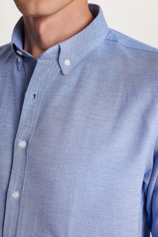 Erkek Slim Fit Dar Kesim Uzun Kollu Pamuklu Oxford Doku Kolay Ütü Mavi Düğmeli Yaka Gömlek