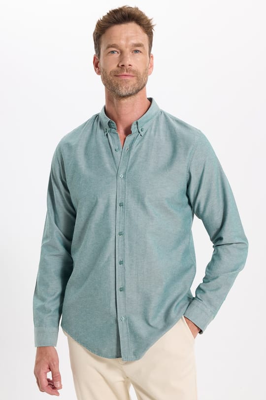 Erkek Slim Fit Dar Kesim Uzun Kollu Pamuklu Oxford Doku Kolay Ütülenebilir Yeşil Düğmeli Yaka Gömlek