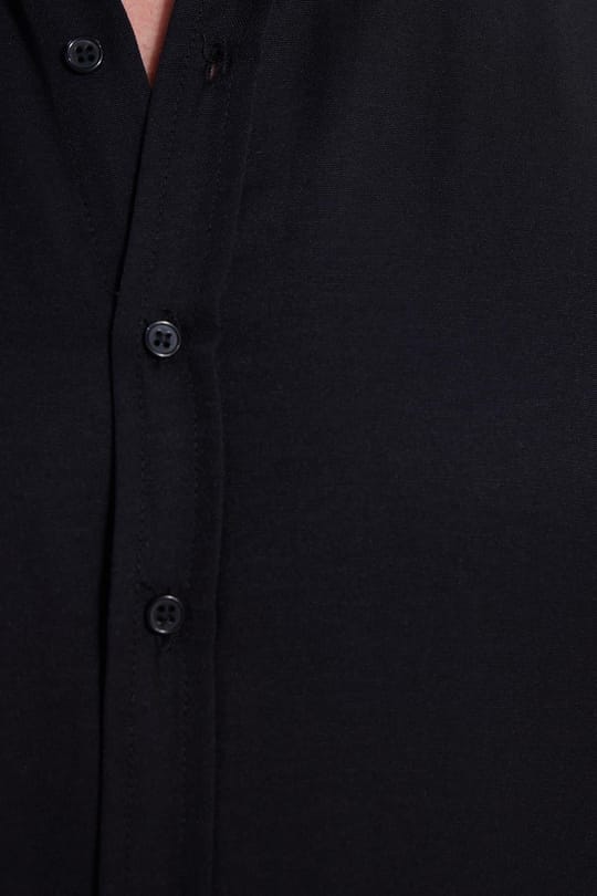 Erkek Slim Fit Dar Kesim Uzun Kollu Pamuklu Oxford Doku Kolay Ütü Siyah Düğmeli Yaka Gömlek