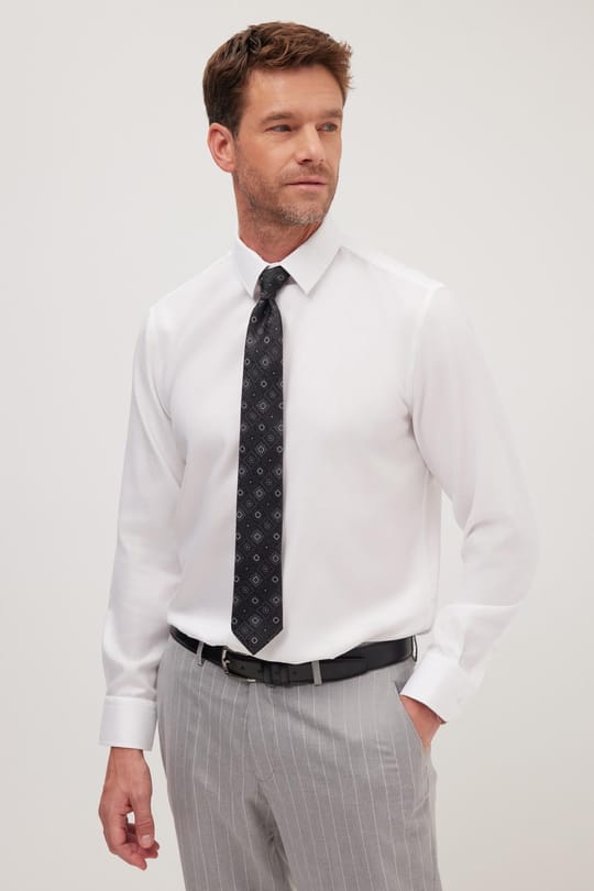 Slim Fit Beyaz Non-Iron %100 Pamuk Doğa Dostu Ekoteks Belgeli Ütü Gerektirmez Gömlek