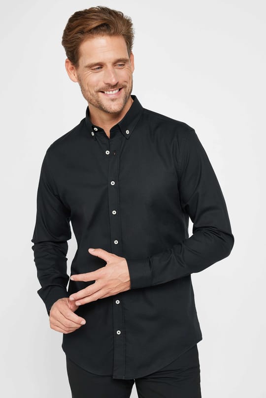 Slim Fit Dar Kesim Düğmeli Yaka Oxford Doku Pamuk Siyah Erkek Gömlek