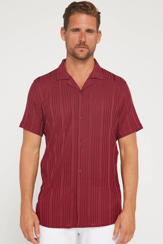 Erkek Slim Fit Dar Kesim Kısa Kollu Örme Kumaş Kiremit Renk Apaş Yaka Gömlek