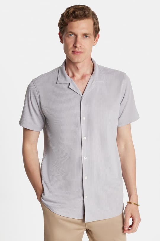Erkek Slim Fit Yazlık Örme Dokulu Kısa Kollu Apaş Yaka Gri Gömlek