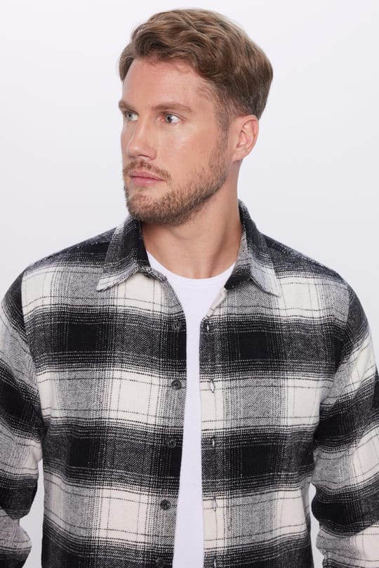 Erkek Slim Fit Dar Kesim Oduncu Düğmeli Yaka Kareli Kışlık Gömlek
