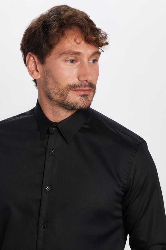 Slim Fit Siyah Non-Iron Pamuklu Doğa Dostu Ekoteks Belgeli Ütü Gerektirmez Gömlek