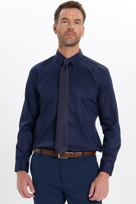 Erkek Slim Fit Dar Kesim Non-Iron Uzun Kollu Kravatlık Yaka Pamuklu Lacivert Gömlek