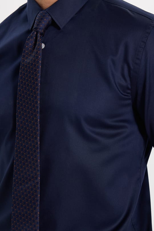 Erkek Slim Fit Dar Kesim Non-Iron Uzun Kollu Kravatlık Yaka Pamuklu Lacivert Gömlek