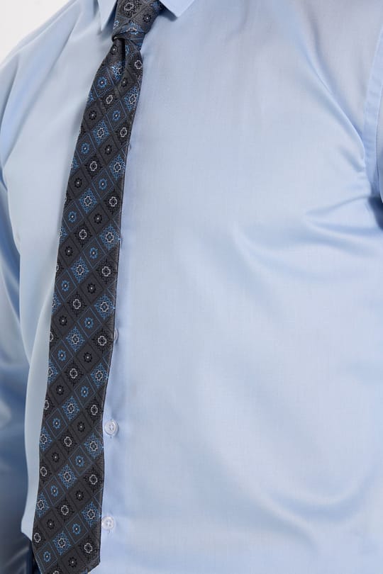 Erkek Slim Fit Dar Kesim Non-Iron Uzun Kollu Kravatlık Yaka Pamuklu Açık Mavi Gömlek