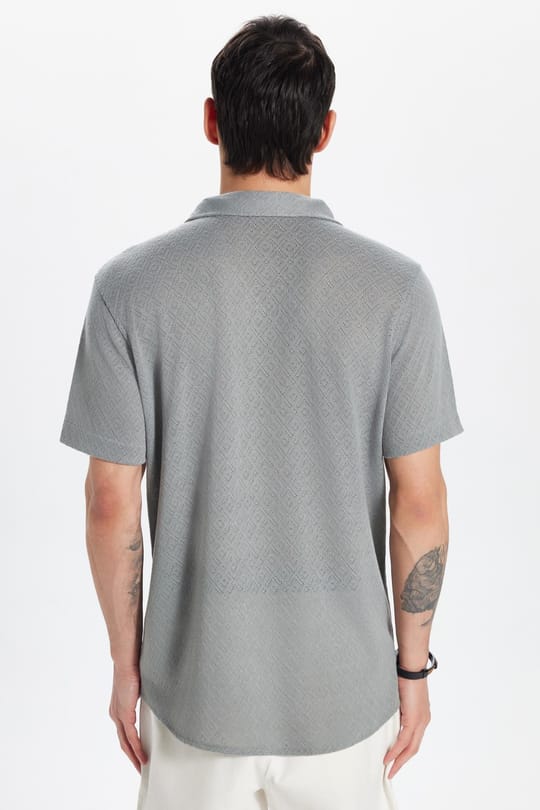 Erkek Slim Fit Dar Kesim Kısa Kollu Örme Doku Apaş Yaka Gri Gömlek