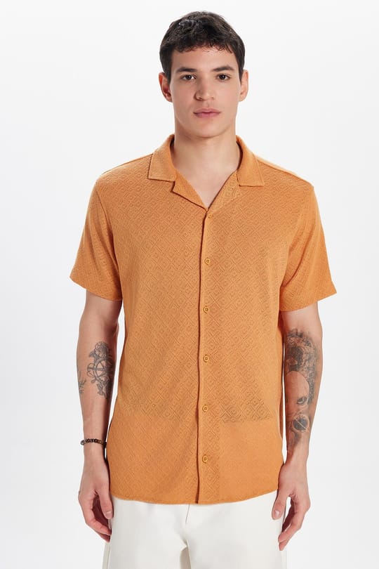 Erkek Slim Fit Dar Kesim Kısa Kollu Örme Doku Apaş Yaka Turuncu Gömlek