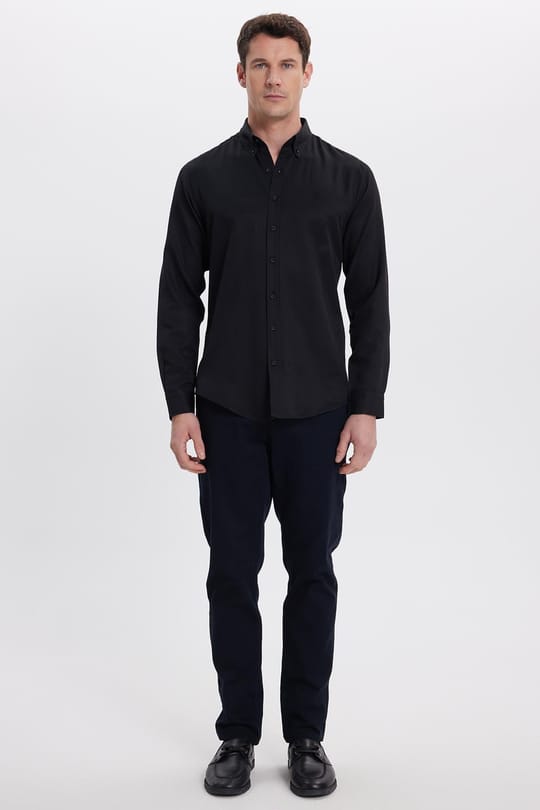 Erkek Slim Fit Dar Kesim Düz Oxford Armalı Düğmeli Yaka Siyah Spor Gömlek