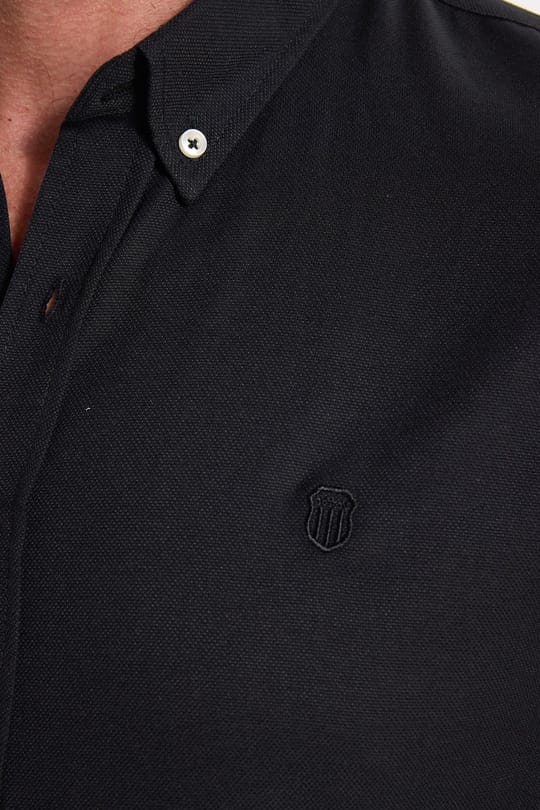 Erkek Slim Fit Dar Kesim Düz Oxford Armalı Düğmeli Yaka Siyah Spor Gömlek