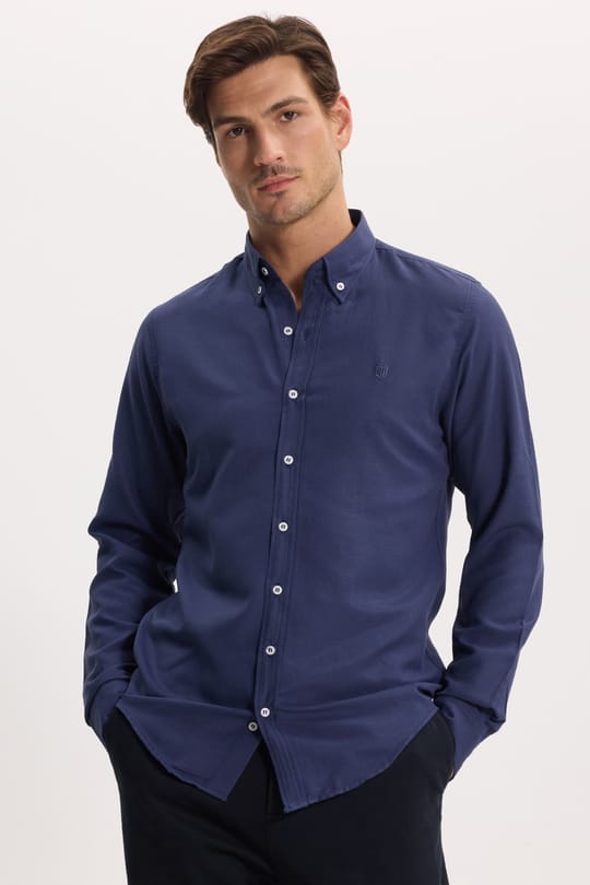 Erkek Slim Fit Dar Kesim Düz Oxford Armalı Düğmeli Yaka Lacivert Spor Gömlek