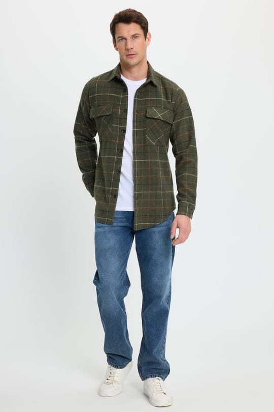 Erkek Slim Fit Dar Kesim Spor Yaka Çift Cep Kapaklı Kareli Gömlek