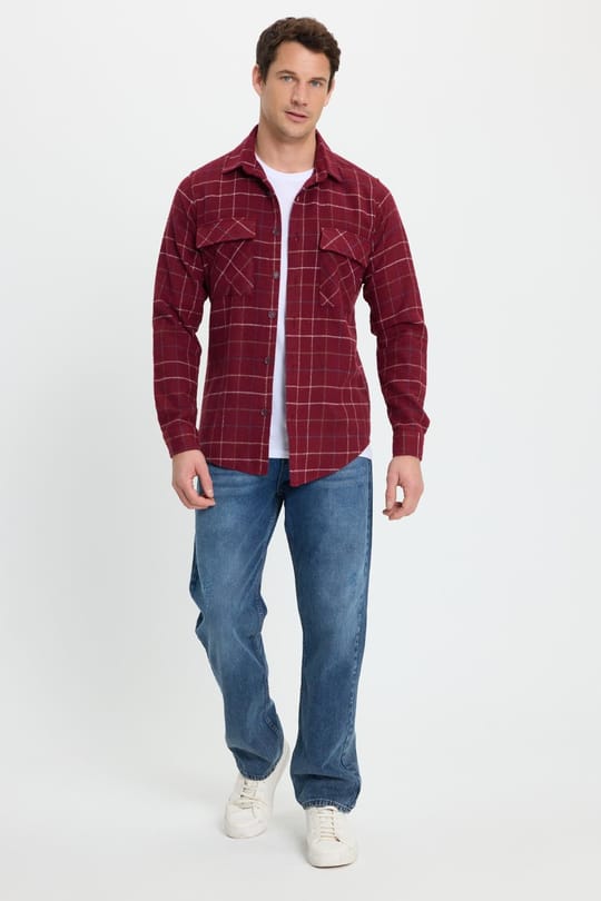 Erkek Slim Fit Dar Kesim Spor Yaka Çift Cep Kapaklı Kareli Gömlek