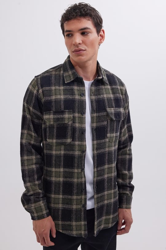 Erkek Slim Fit Dar Kesim Çift Cepli Kapaklı Spor Yaka Kareli Oduncu Gömlek