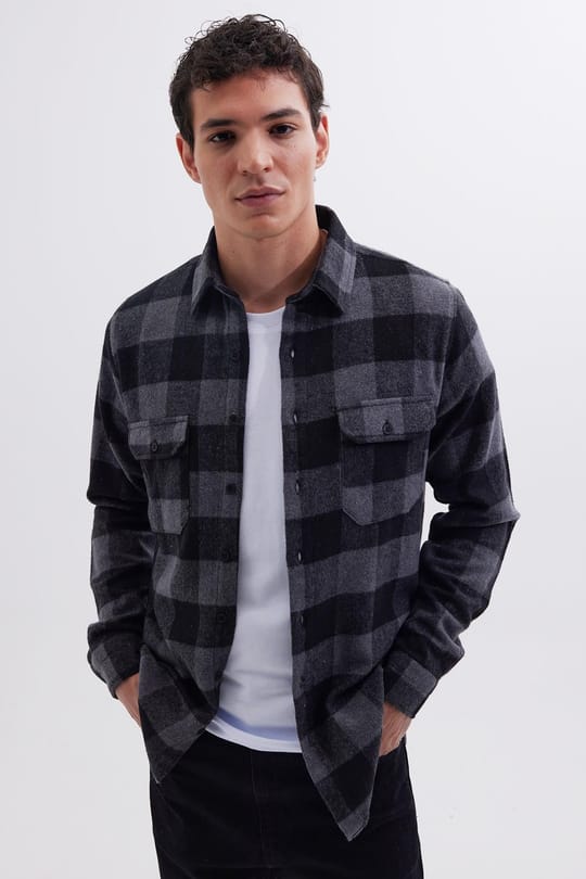 Erkek Slim Fit Dar Kesim Uzun Kollu Kapaklı Çift Cepli Kareli Kışlık Oduncu Gömlek