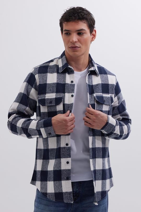 Erkek Slim Fit Dar Kesim Uzun Kollu Kapaklı Çift Cepli Kareli Kışlık Oduncu Gömlek