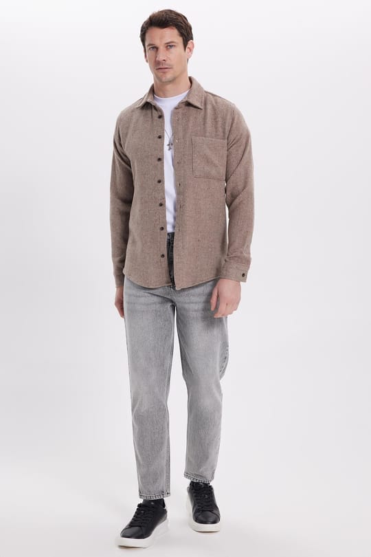 Erkek Slim Fit Dar Kesim  Armürlü Oduncu Cepli Spor Yaka Kahverengi Gömlek