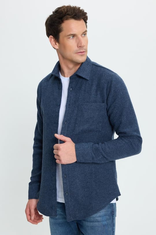 Erkek Slim Fit Dar Kesim  Armürlü Oduncu Cepli Spor Yaka İndigo Gömlek