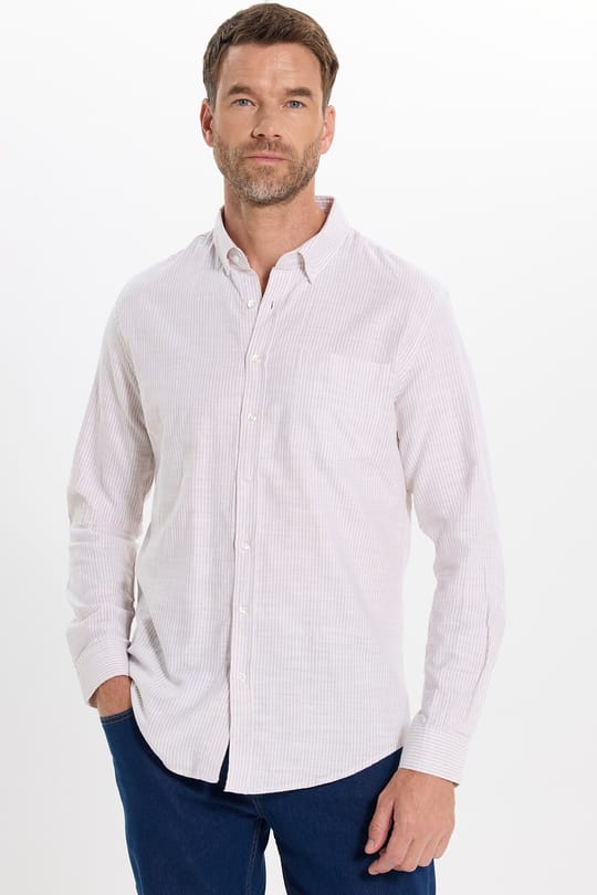 Erkek Slim Fit Dar Kesim %100 Pamuk Düğmeli Yaka Çizgili Uzun Kollu Cepli Keten Bej Gömlek