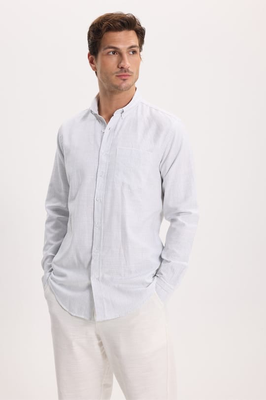 Erkek Slim Fit Dar Kesim %100 Pamuk Düğmeli Yaka Çizgili Uzun Kollu Cepli Keten Efektli Gömlek