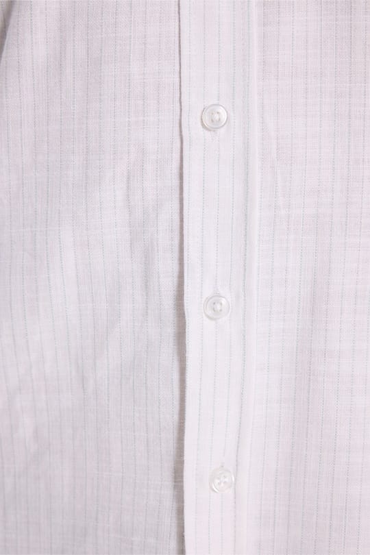 Erkek Slim Fit Dar Kesim %100 Pamuk Düğmeli Yaka Çizgili Uzun Kollu Cepli Keten Efektli Yeşil Gömlek